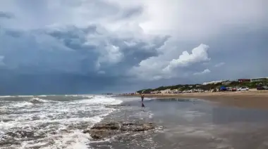 Necochea bajo alerta amarilla: Se esperan tormentas fuertes durante la tarde y la noche