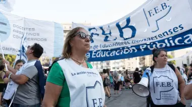 Docentes anunciaron un paro este 20 de mayo y el gobierno de Kicillof anticipa descuentos por ausentismo