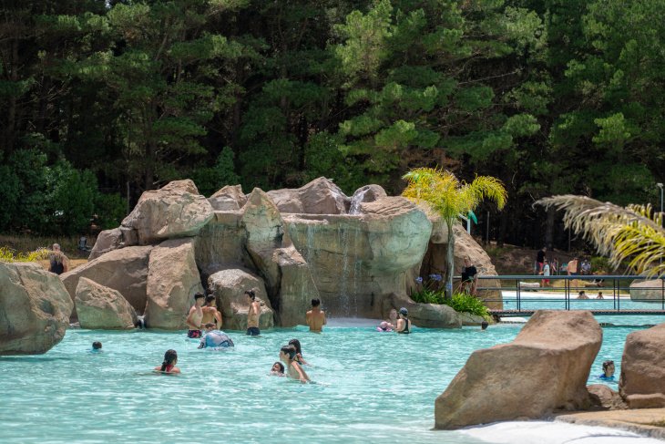 San Cayetano, Aguas del Pinar, Gargaglione, Christiansen, Temporada, verano, complejo turístico, balneario