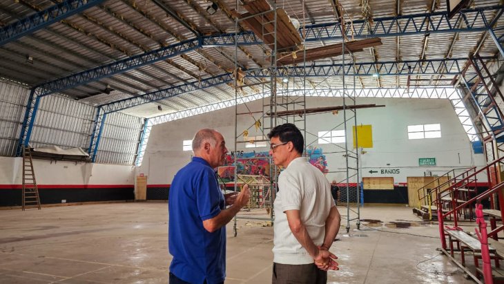 Carrillo, CEF 76, techo, arreglo