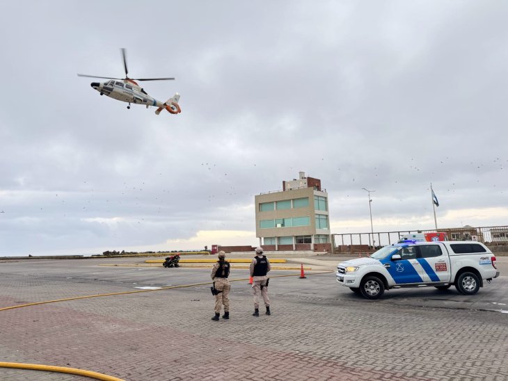 prefectura, rescate, alta mar, marinero, pesquero