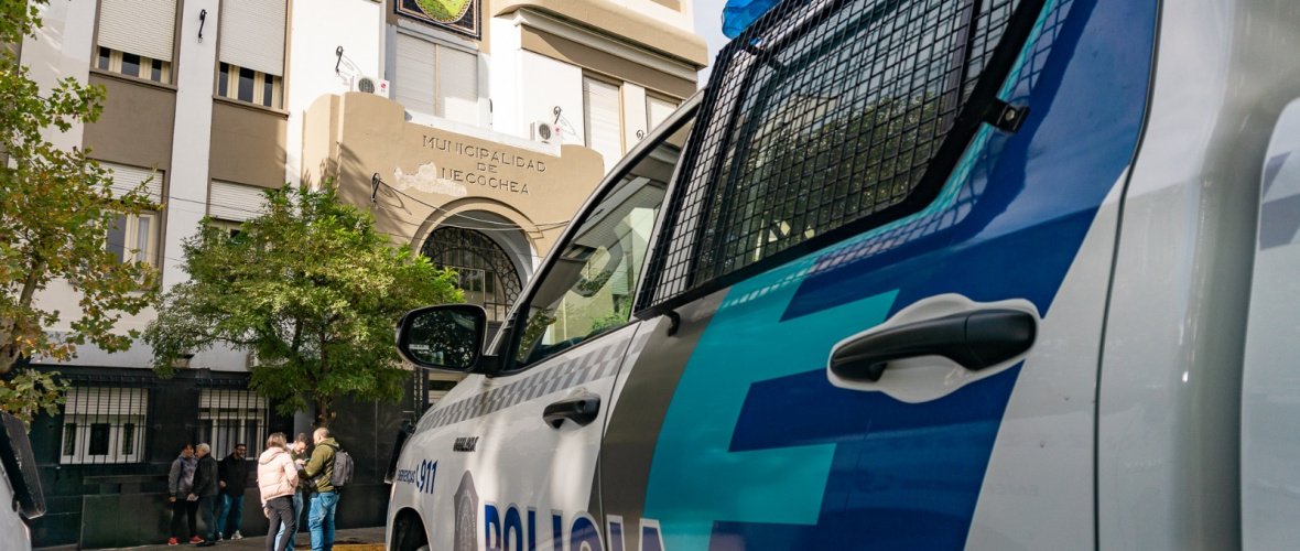 Investigan ataque a balazos a un joven en el barrio 9 de Julio