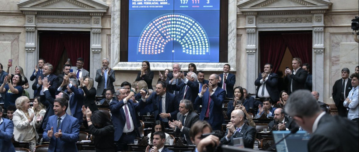 Ley de Glaciares: Diputados aprobó la reforma tras 11 horas de debate y fuerte tensión política
