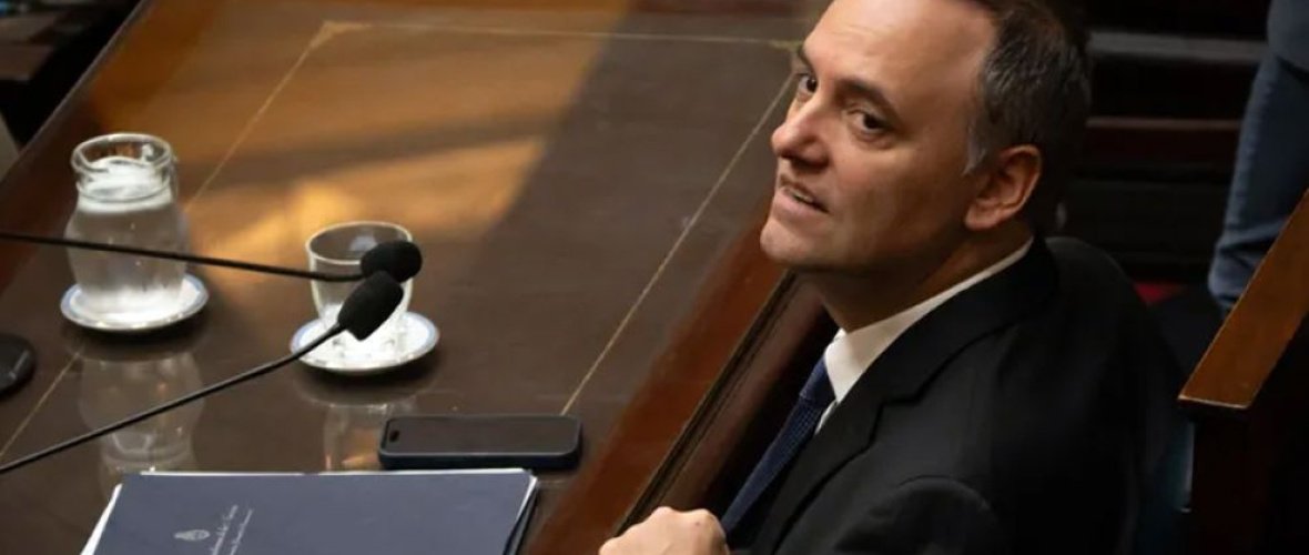 Diputados debate una posible interpelación a Manuel Adorni en medio de pedidos de censura e investigaciones judiciales