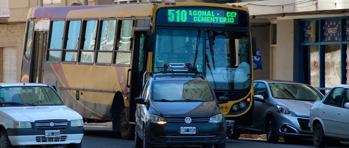 Con los choferes de paro, crece la incertidumbre por el futuro de los colectivos en Necochea y Quequén
