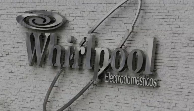 Crisis de la industria: Whirlpool apagó su planta en Pilar y despidió a 220 empleados