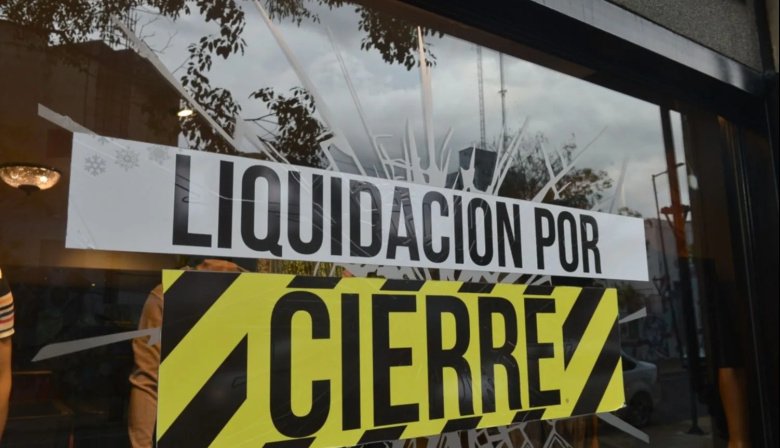 Más de 900 empresas cerradas por mes desde noviembre de 2023