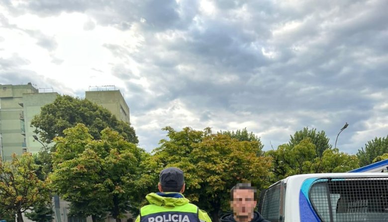 Aprehendieron a un hombre tras activarse el botón antipánico de un remís