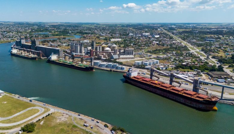 Puerto Quequén obliga a contratar serenos de buques para todas las embarcaciones