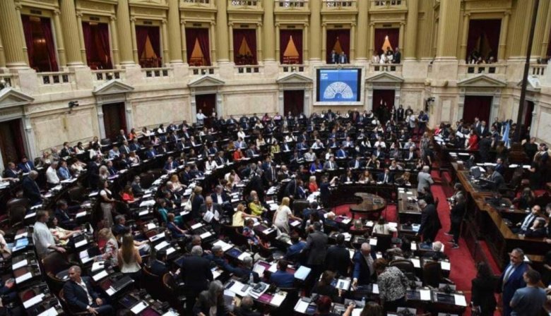 Tras la aprobación de la Reforma Laboral, el oficialismo debate la baja de la edad de imputabilidad en Diputados
