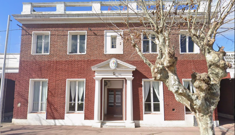 Brutal ataque durante el Carnaval en Lobería: Un hombre fue golpeado por tres agresores en la puerta de su casa