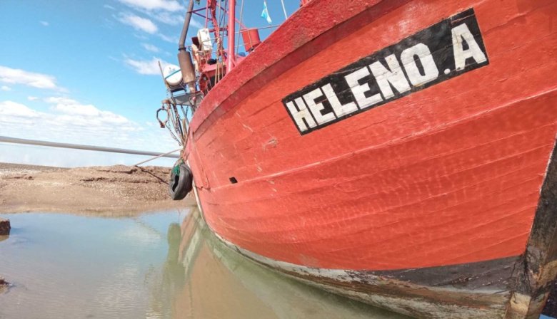 Buque hundido: Niegan que viniera a Puerto Quequén para ser desguazado