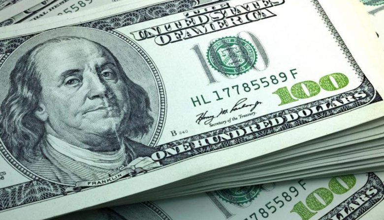 El dólar subió $20 y cerró a 1435 en el Banco Nación