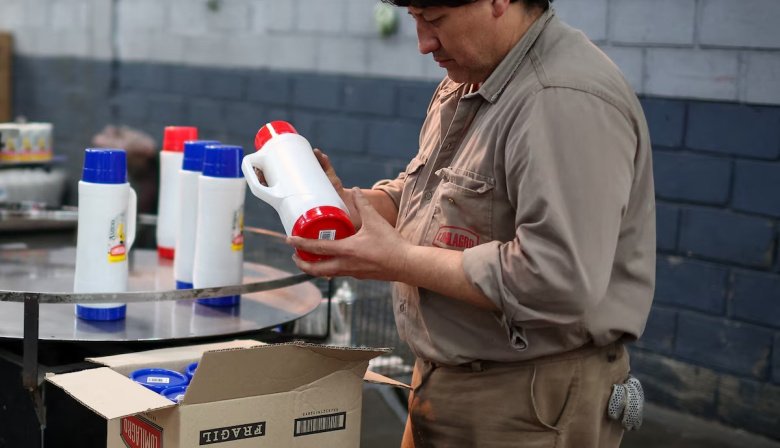 Lumilagro anunció una baja de precios para justificar despidos y se desató el debate en las redes