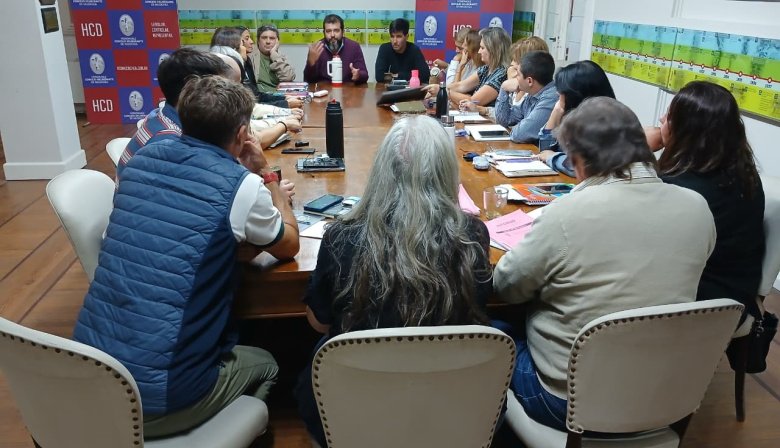 Concejales y consejeros escolares elaboran una "agenda educativa" para el distrito