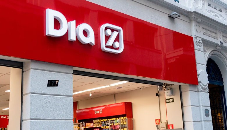 Video: Colapsó el techo de un supermercado Día en Miramar