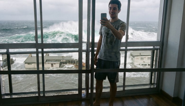 Alertan que habrá una crecida del mar sobre toda la Costa Atlántica bonaerense este sábado 4-04 por la noche