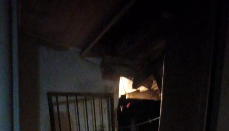 Detuvieron a un hombre tras intentar ingresar por la fuerza a una vivienda con una familia dentro