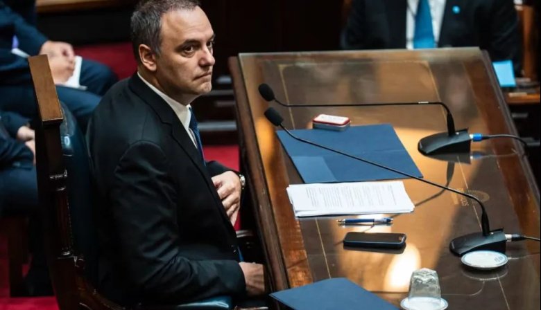 Manuel Adorni presentará información de su herencia en la declaración jurada