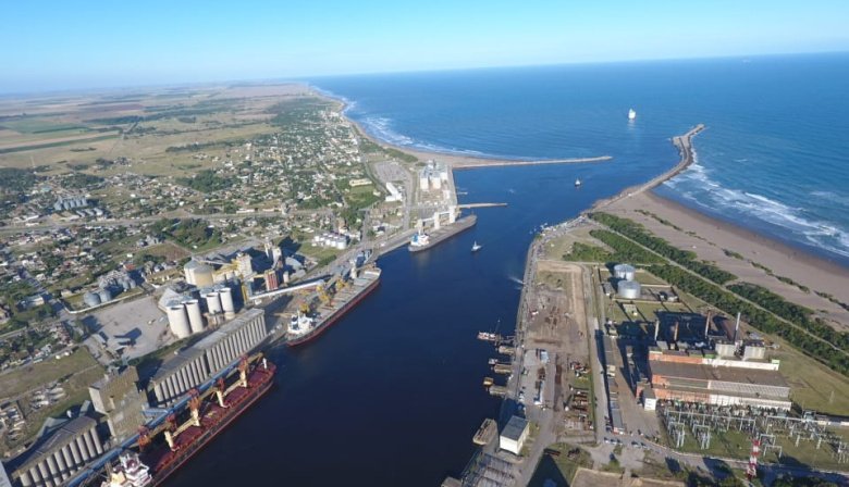Puerto Quequén impulsa obras clave: Avanzan el refulado costero y la recuperación de la Avenida Almirante Brown