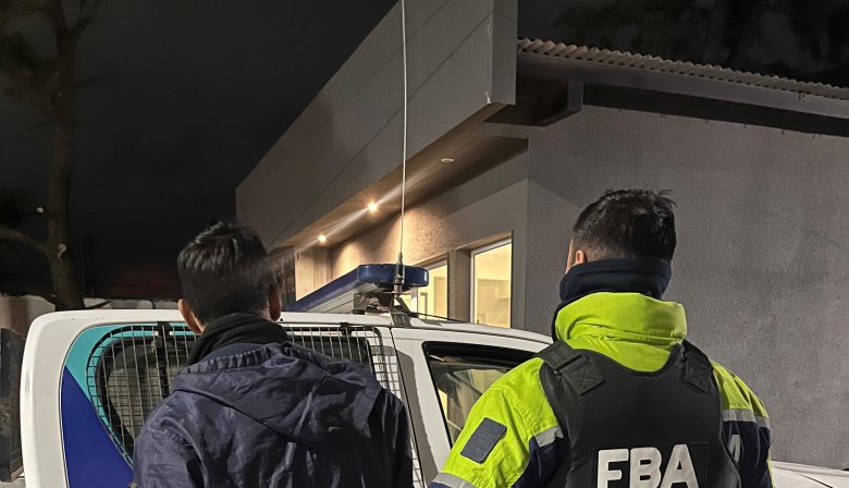 Dos jóvenes fueron aprehendidos tras intentar robar en una obra en construcción