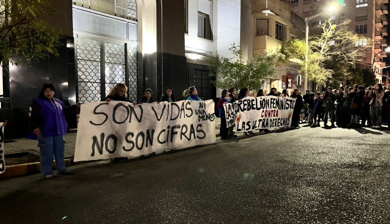 Ni Una Menos en Necochea: Multitudinaria marcha a 11 años del movimiento y fuertes reclamos de justicia por víctimas de femicidios