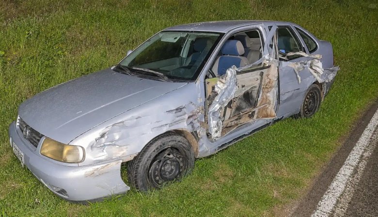 Buscan a un camionero que huyó tras provocar un accidente en la Ruta 3