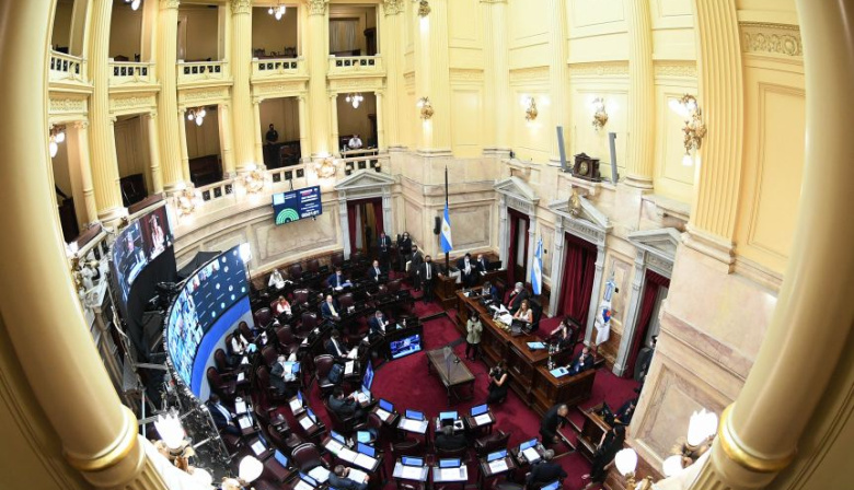 Kicillof impulsa tres proyectos clave en la Legislatura: Empresas de salud y regulación del trabajo en plataformas