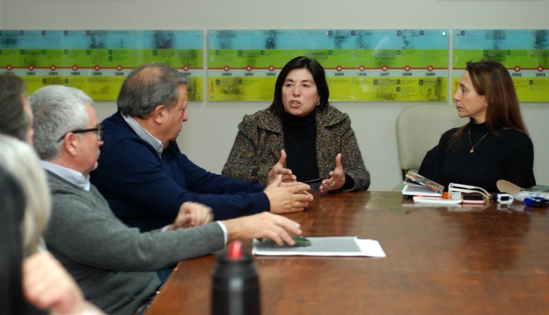 Caminos intransitables: Una escuela sin clases y la propuesta ridícula en el Concejo Deliberante