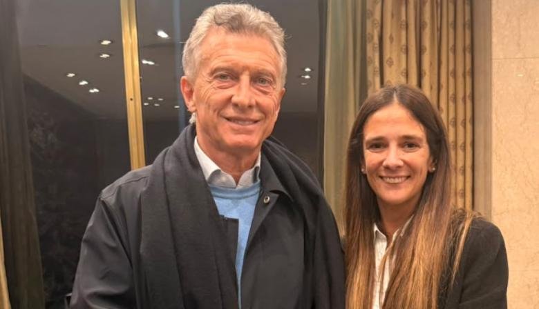 Una concejal con Macri: Desde Necochea presencian la interna del PRO en primera fila