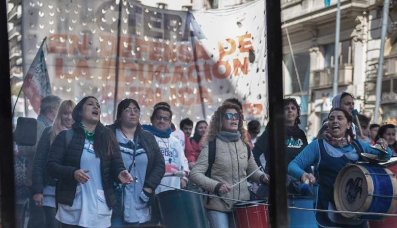 Conflicto docente: Los gremios rechazaron la oferta de Provincia