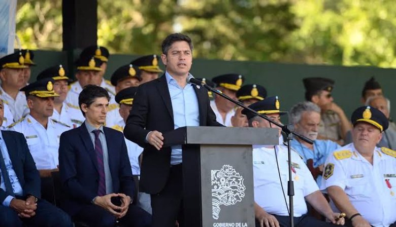 La Provincia aumentará los salarios de la Policía Bonaerense: Será del 7% y también subirán los programas sociales