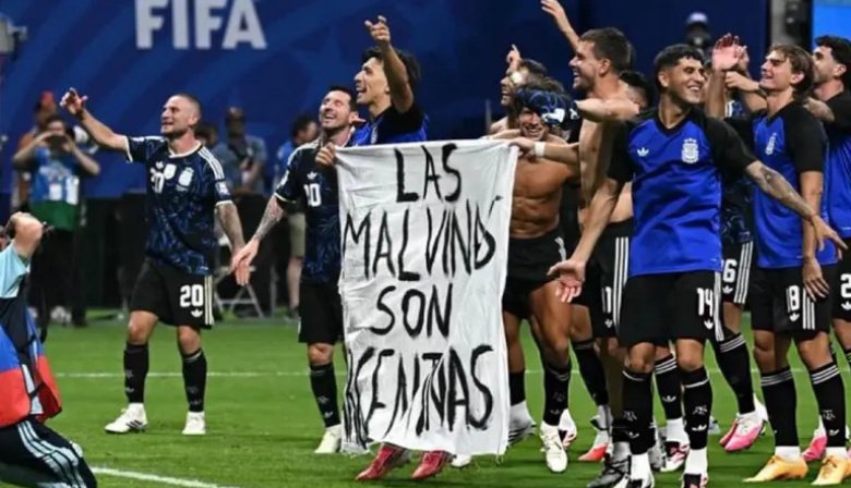 Malvinas: Un periodista británico pidió reabrir las negociaciones y lanzó una frase que repercutió tras el triunfo de Argentina sobre Inglaterra