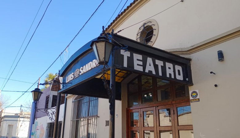 Vacaciones de invierno: Funciones gratuitas de artistas locales en el Teatro Luis Sandrini