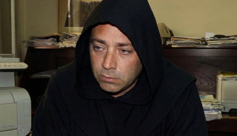 Poda frente al Colegio de Abogados: El funcionario plenipotenciario, el nepotismo municipal y un vecino que terminó golpeado en el Hospital
