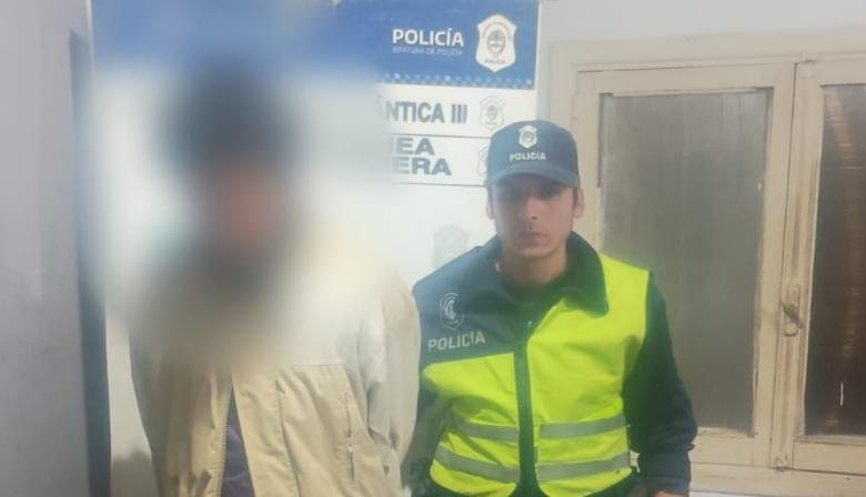 Detuvieron en Quequén a un hombre con pedido de captura por amenazas calificadas