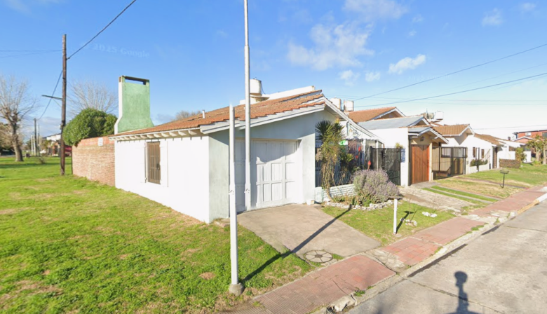 Encontraron muerto a un vecino de 77 años en el barrio Luz y Fuerza y hallaron varias armas en su casa