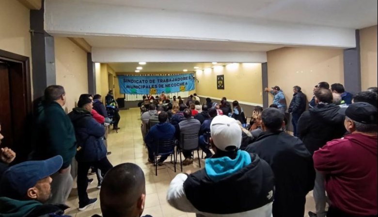 El Sindicato de Trabajadores Municipales aceptó la propuesta del Ejecutivo de un aumento escalonado