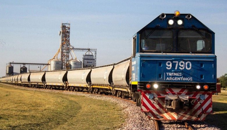 El Gobierno licita por 50 años las líneas Belgrano, San Martín y Urquiza y acelera la privatización del sistema ferroviario de cargas