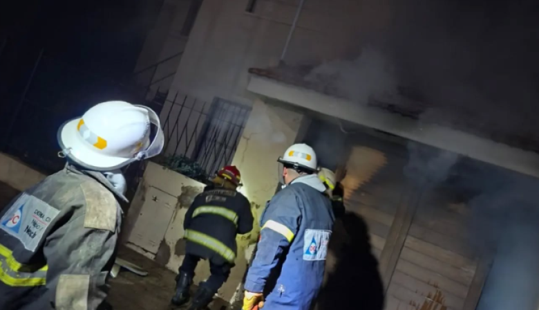 Incendio en una vivienda: Las llamas fueron controladas y no hubo heridos