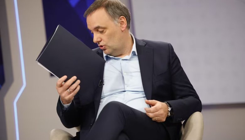 Manuel Adorni le pidió más tiempo a la Justicia para justificar su patrimonio