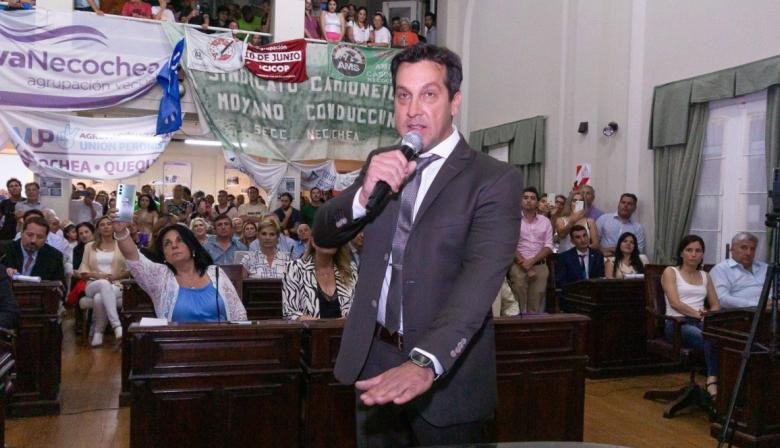 Fórmula perdedora: El bluff que le vende el intendente y el kirchnerismo a Kicillof