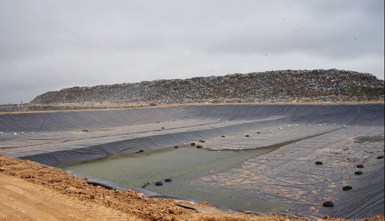 Basura eterna: Necochea toma agua podrida, el basurero es el más grande de la provincia y el mismo nombre aparece por todos lados