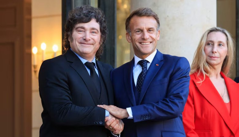 Milei se reunió con Macrón en Francia