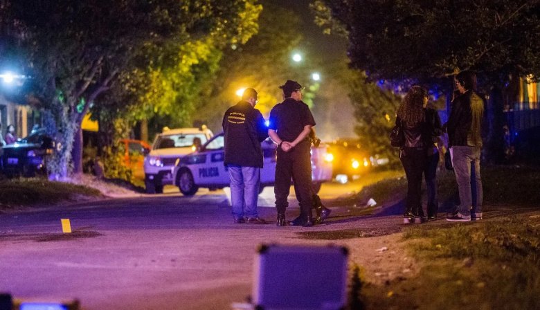 Triple crimen en Monte Grande: Investigan a un hombre por asesinar a su pareja, su hijo y su suegra