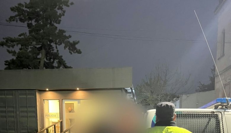 Quequén: Quiso escapar de la Policía y terminó aprehendido por incumplir una medida cautelar