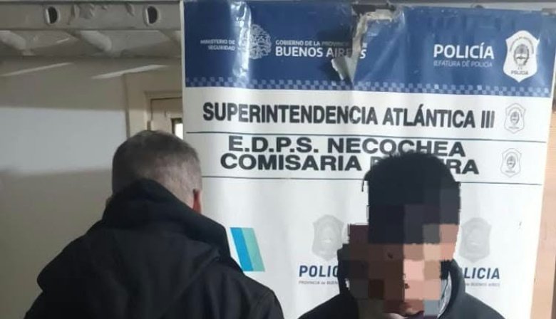 Allanaron una vivienda en Necochea por el robo a un supermercado y secuestraron elementos sospechosos