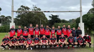 Magalí Fazzi, la entrenadora del Necochea Rugby que hace historia a nivel mundial