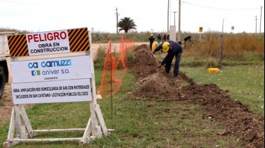 San Cayetano comenzó a ampliar su red de gas natural