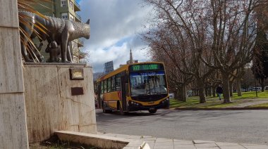 Paro de colectiveros: Aseguran que el dinero para los sueldos “lo invirtieron en concesionarios y en edificios”